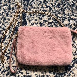 Pink Crossbody fur bag with chain strap